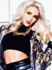 Анна Иванова