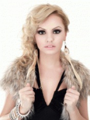 Александра Стан