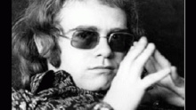 Смотреть клип Sisters Of The Cross - Elton John