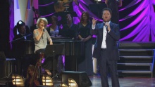 You'll Never Walk Alone (feat. David Phelps) (Live) – Bill & Gloria Gaither –  – 