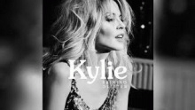 Смотреть клип Raining Glitter - Ка́йли Энн Мино́уг (Kylie Ann Minogue)