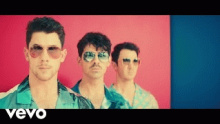 Смотреть клип Cool - Jonas Brothers