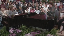 The Answer's On the Way (feat. Vestal Goodman) (Live) – Bill & Gloria Gaither –  – 