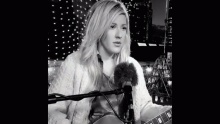 Смотреть клип How Long Will I Love You - Ellie Goulding