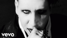 Смотреть клип The Mephistopheles Of Los Angeles - Marilyn Manson
