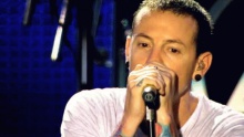 Смотреть клип Leave Out All The Rest (Live At Milton Keynes) - Linkin Park