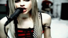 Смотреть клип Runaway - А́врил Рамо́на Лави́н (Avril Ramona Lavigne)
