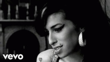 Смотреть клип Just Friends - Amy Winehouse