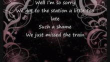Смотреть клип Just Missed The Train - Келли Кларксон (Kelly Brianne Clarkson)
