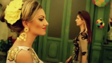 Смотреть клип Lemonade - Alexandra Stan