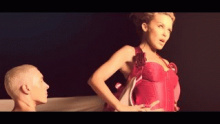 Смотреть клип Get Outta My Way - Ка́йли Энн Мино́уг (Kylie Ann Minogue)