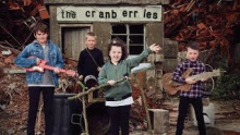 Смотреть клип Catch Me If You Can - The Cranberries