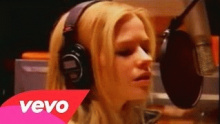 Смотреть клип Imagine - А́врил Рамо́на Лави́н (Avril Ramona Lavigne)