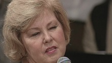 Give Them All to Jesus (Live) - Bill & Gloria Gaither