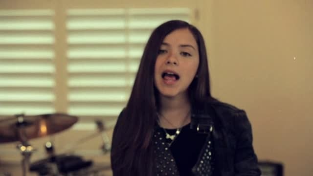 Vazquez Sounds - Complicated - music video