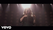 Смотреть клип Set Fire to the Rain - Adele
