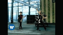 Смотреть клип American Idiot - Green Day