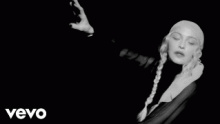 Смотреть клип I Rise - Мадонна
