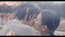 Смотреть клип Ame no Naka Kiss - Mitsu