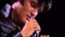 Смотреть клип Gentle On My Mind - Elvis Presley