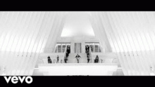 Смотреть клип Connection - OneRepublic