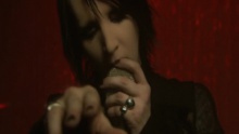 Смотреть клип Heart Shaped Glasses (When The Heart Guides The Hand) - Marilyn Manson