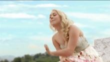 Смотреть клип God Made Girls - RaeLynn