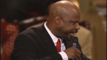 Amazing Grace (feat. Wintley Phipps) (Live) - Bill & Gloria Gaither