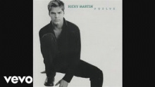Смотреть клип Casi un Bolero - Ricky Martin